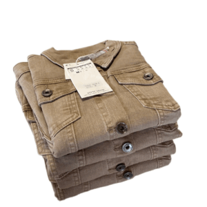 Spijkerjasje 'Beige' maat S. en M.